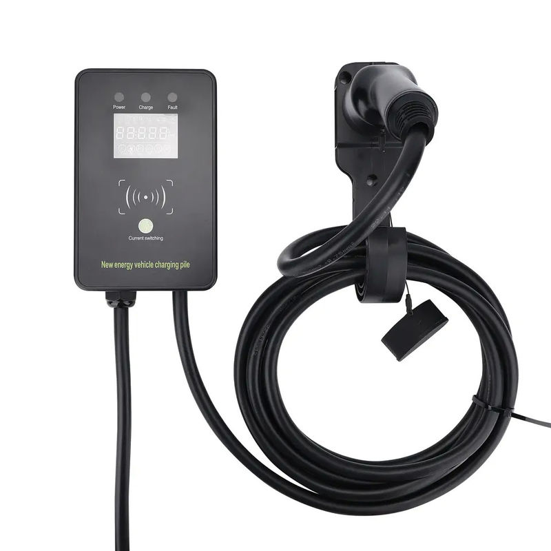 LEDスクリーンが付いているカード5ギヤ壁に取り付けられたEV充電ステーションを強打するAC 220V