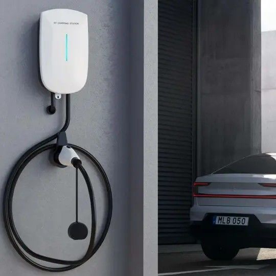 アップ コントロール ボックス 22 キロワット 壁に装着された EV 充電ステーション