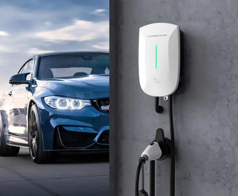 アメリカン標準の240V RFIDカード制御 壁に装着された EV 充電ステーション